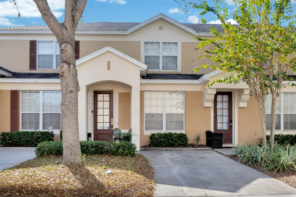 WH7642SKC - 3 beds pool home - Gated resort