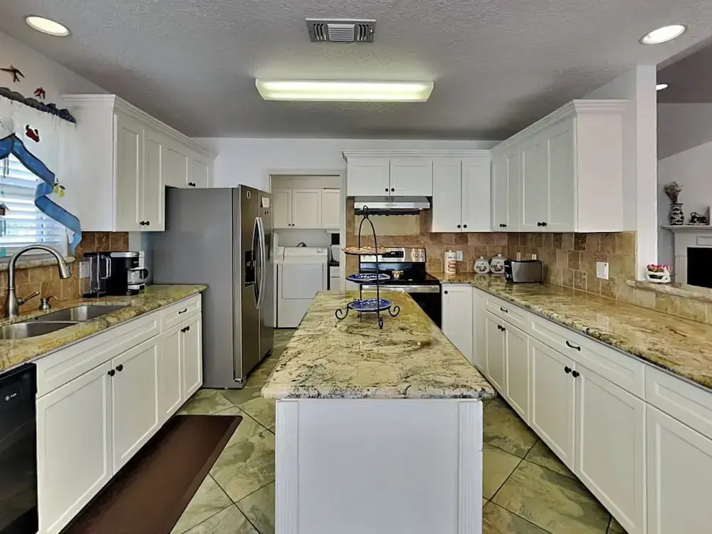 Casa de Reyes by Ryson Vacation Rentals