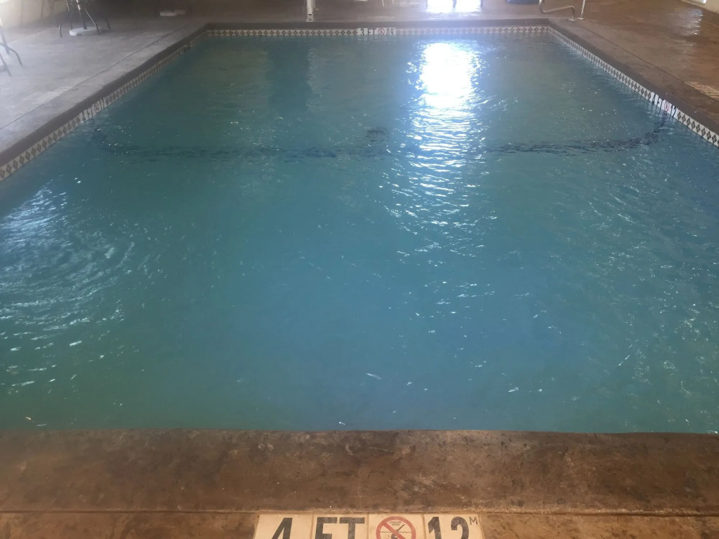 Comfort Suites - University