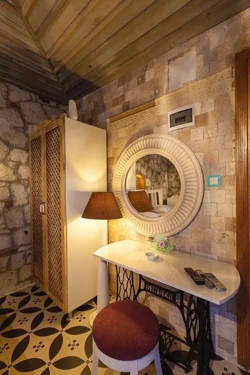 Shaka Marine Boutique Hotel