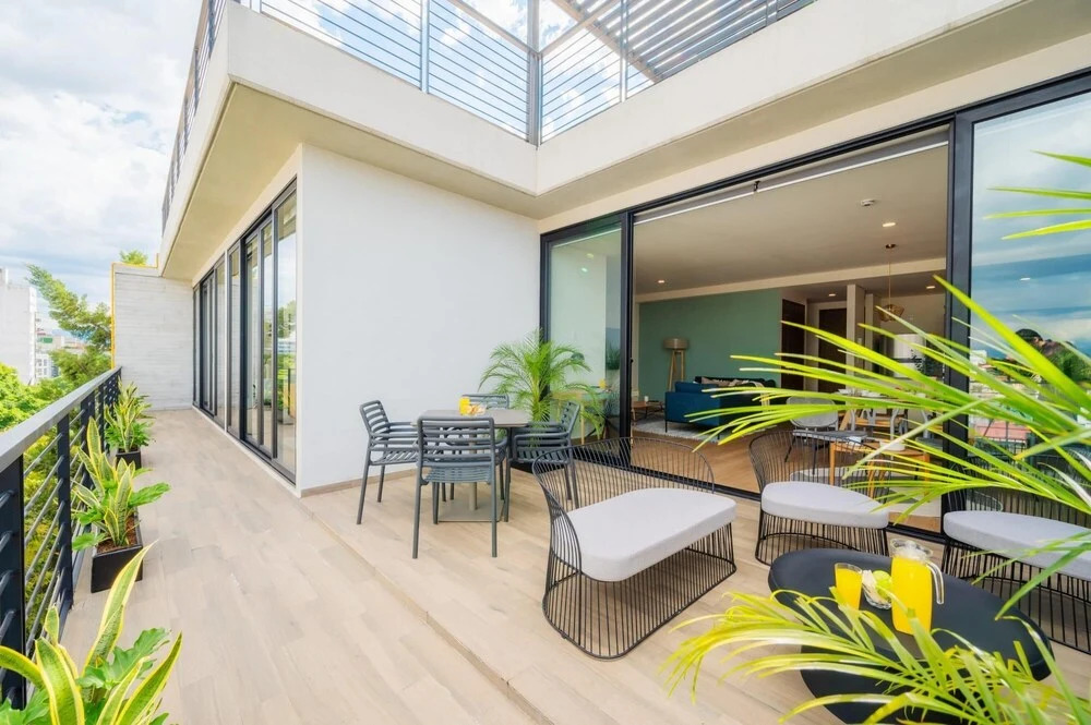 NEW 2BR Penthouse w Terrace WTC
