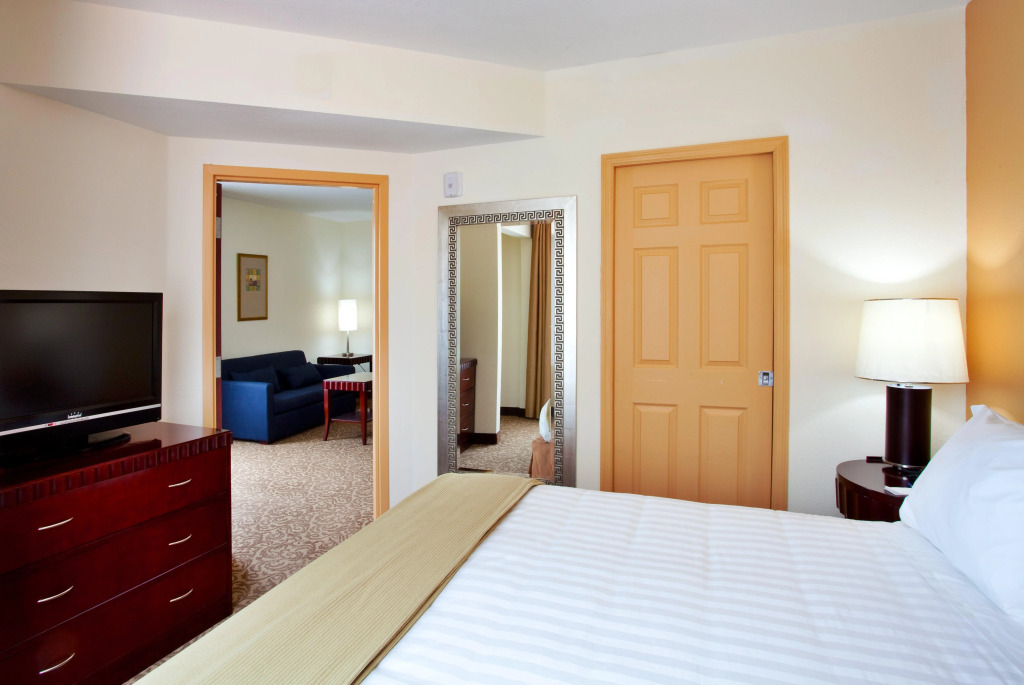 Holiday Inn Express Hotel & Suites Brooksville-I-75 by IHG