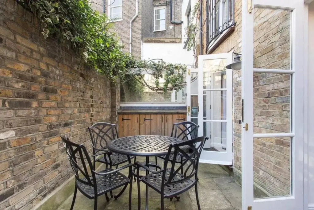 Stylish 2 Bed in Central London, sleeps 6