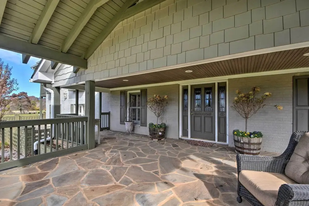 Serving Southern Charm at This Clarkesville House!
