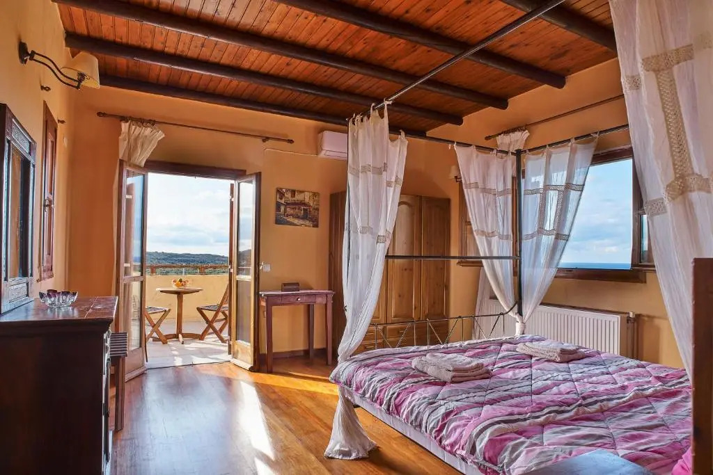 Villa Evenos of 3 bedrooms - Irida Country House of 2 bedrooms with private pools