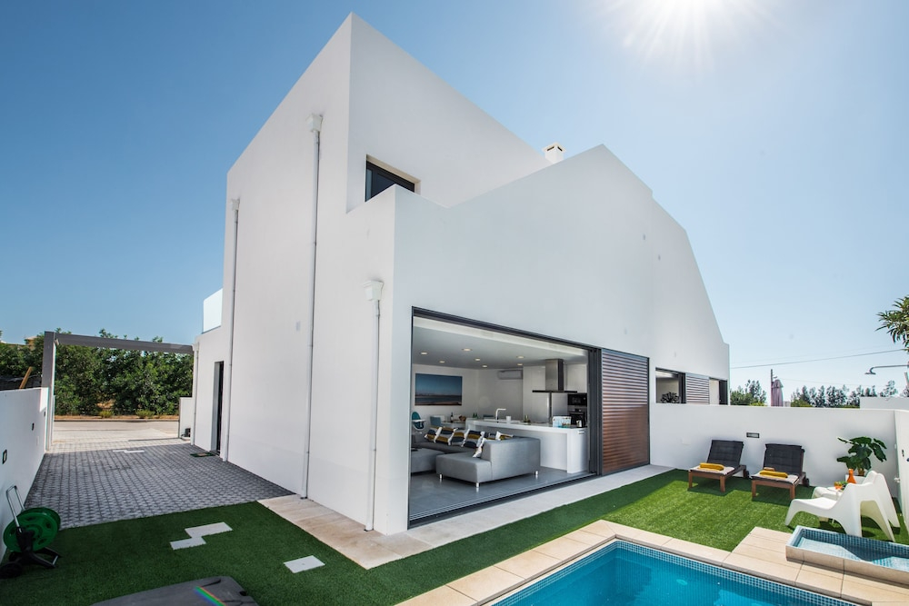 Villa Toranja by MarsAlgarve