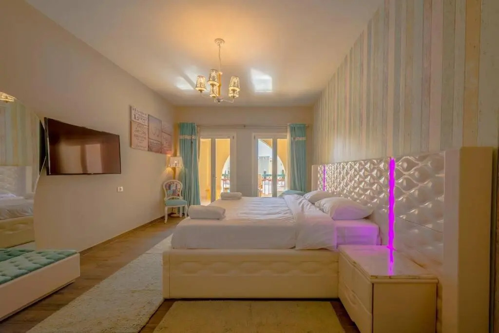 Marina Mosaique 1 BR Apartment with Pool view