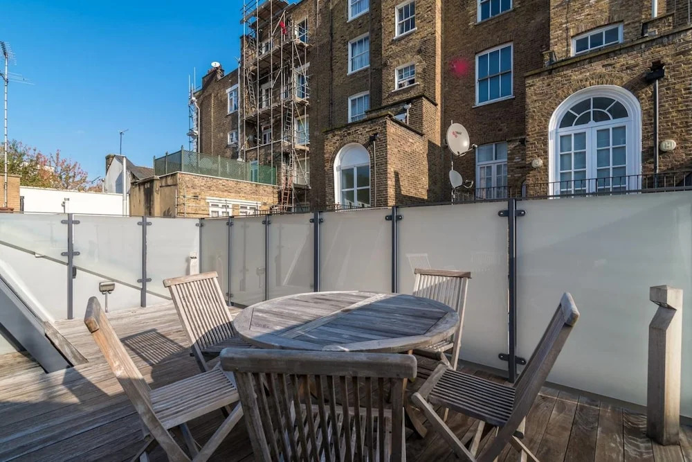 Beautiful 3BR Mews Home, 5min From Paddington