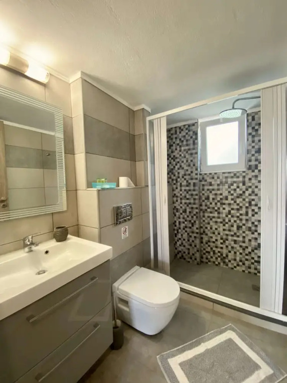 Eirini & Manolis Apartments