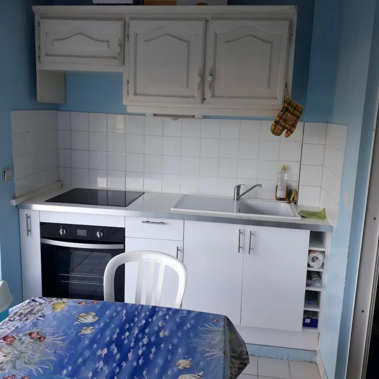 Apartment with 2 Bedrooms in Le Moule, with Enclosed Garden