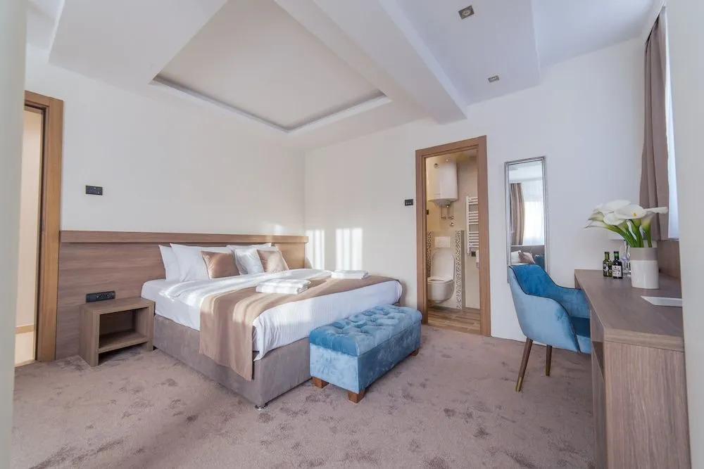 M House Belgrade Residence B&B
