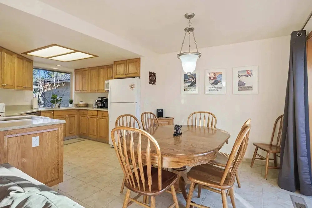 Fairway Village 8