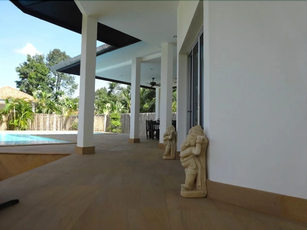 The Relaxing Pool Villa