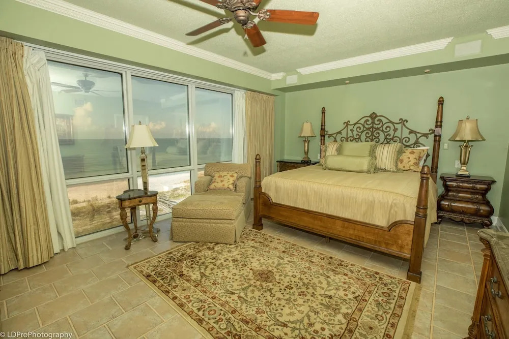Oceania 408 3 Bedroom Condo