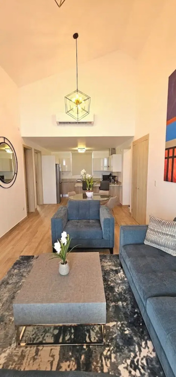 The Beach Spacious 2 Bedroom 2 Bath Apartment on top Floor With Stunning Views