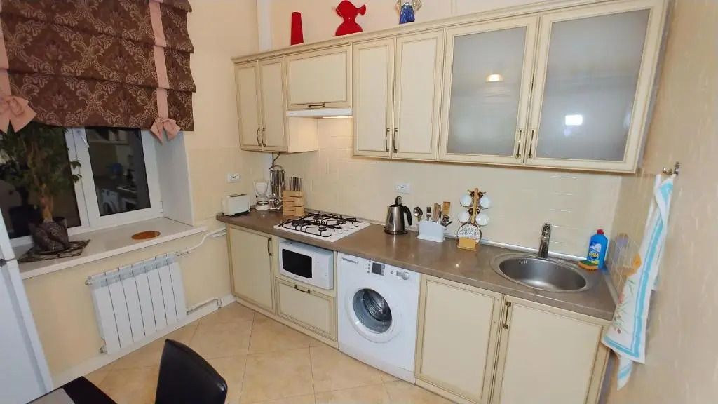 One bedroom 34 Mala Zhytomyrska str Maidan