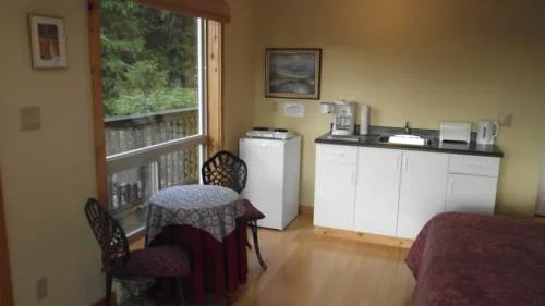 Secret Cove Cottage Suites