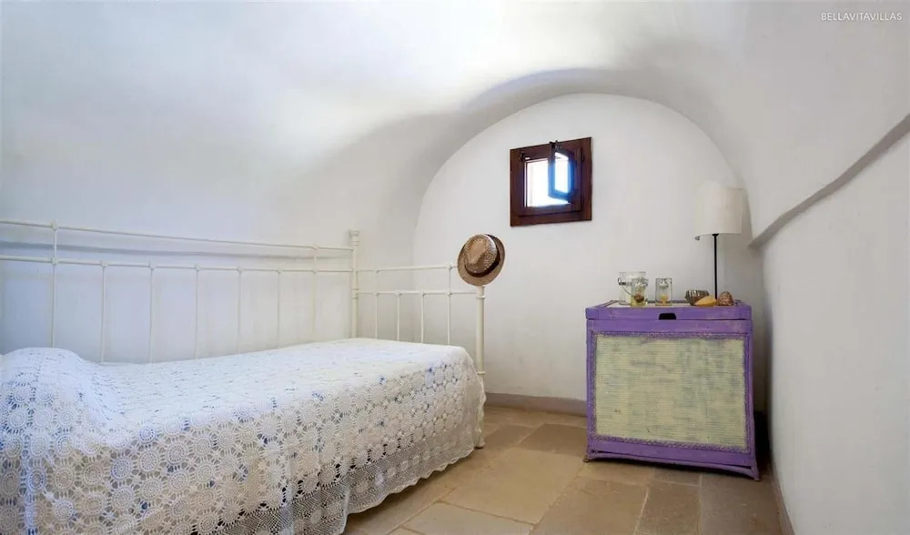 294 Villa in Campagna con Piscina a San Vito dei Normanni