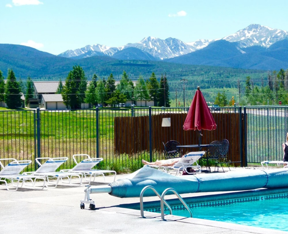 Meadow Ridge Court 5 Unit 3 2 Bedroom Condo