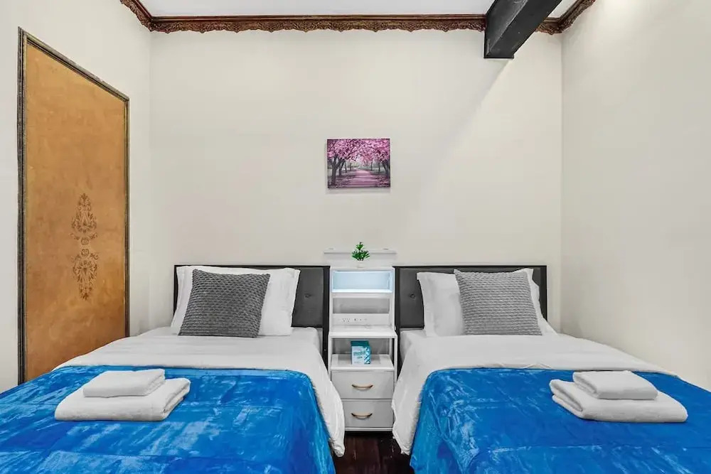 Stunning Roman Design 7bed5bath in Heart San Jose