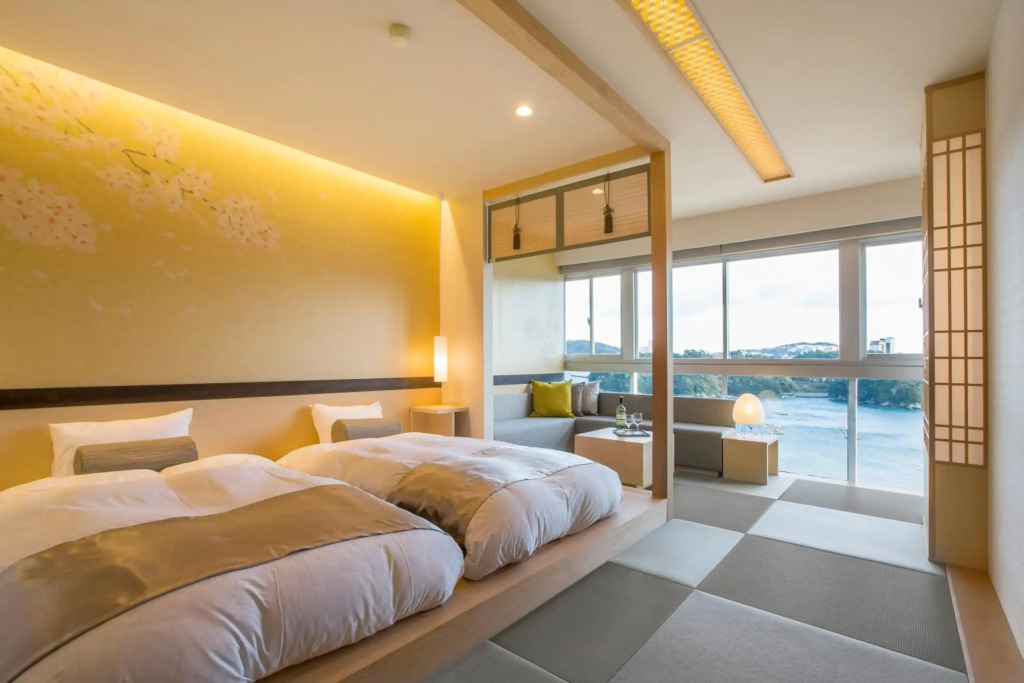 Toba Grand Hotel