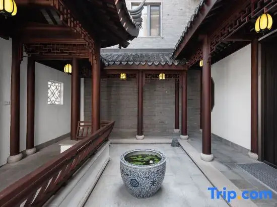 Shanghai Xiannuohui Homestay