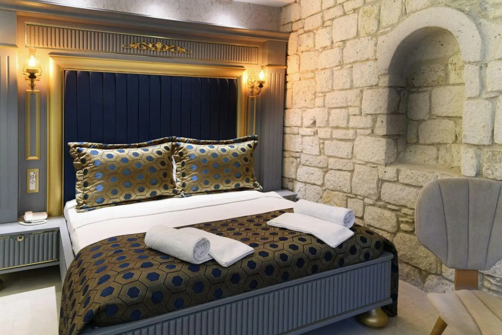 Five Diamonds Hotel