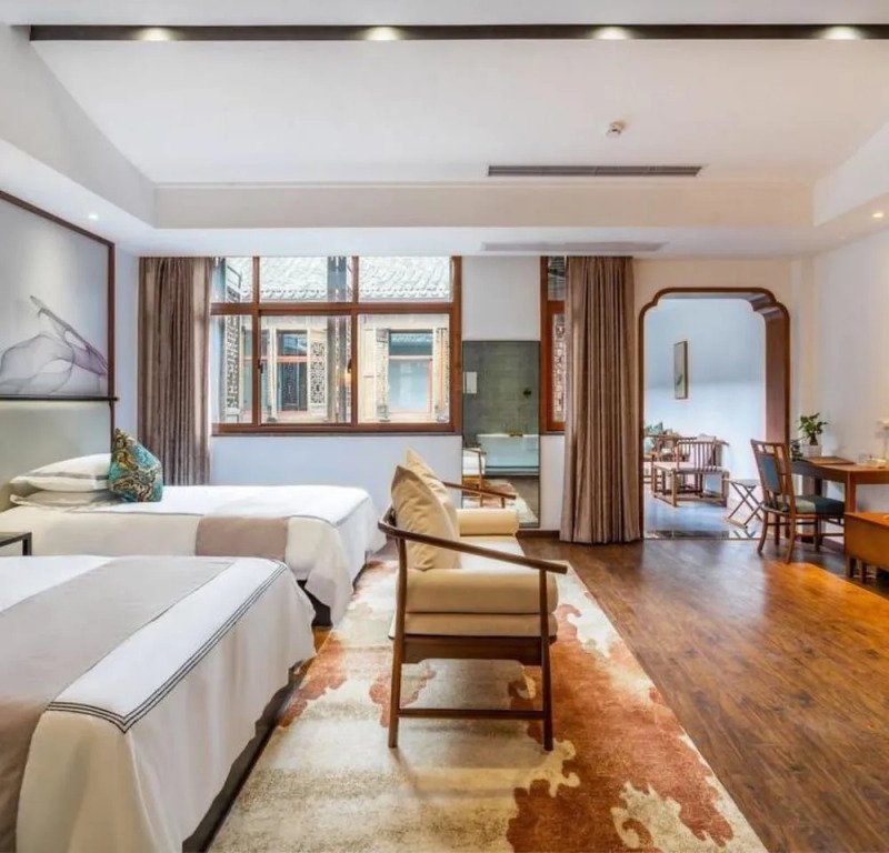 Floral Hotel Sheng Poman Courtyard
