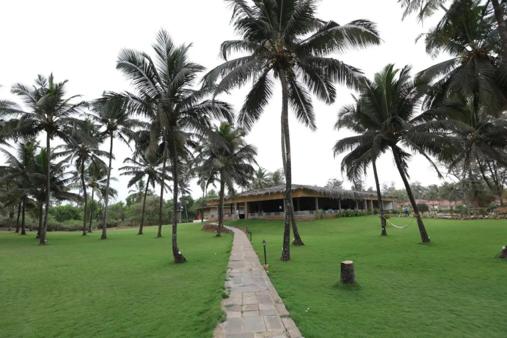 Varca Palms Beach Resort