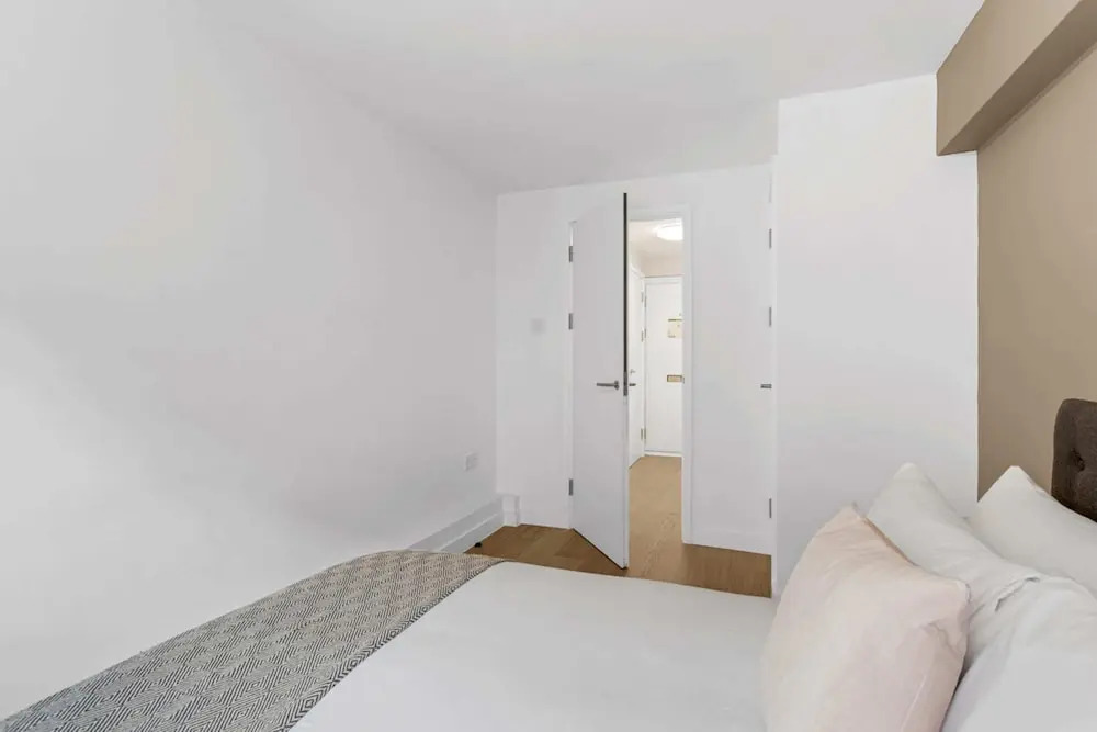 Belgravia Apartment 8
