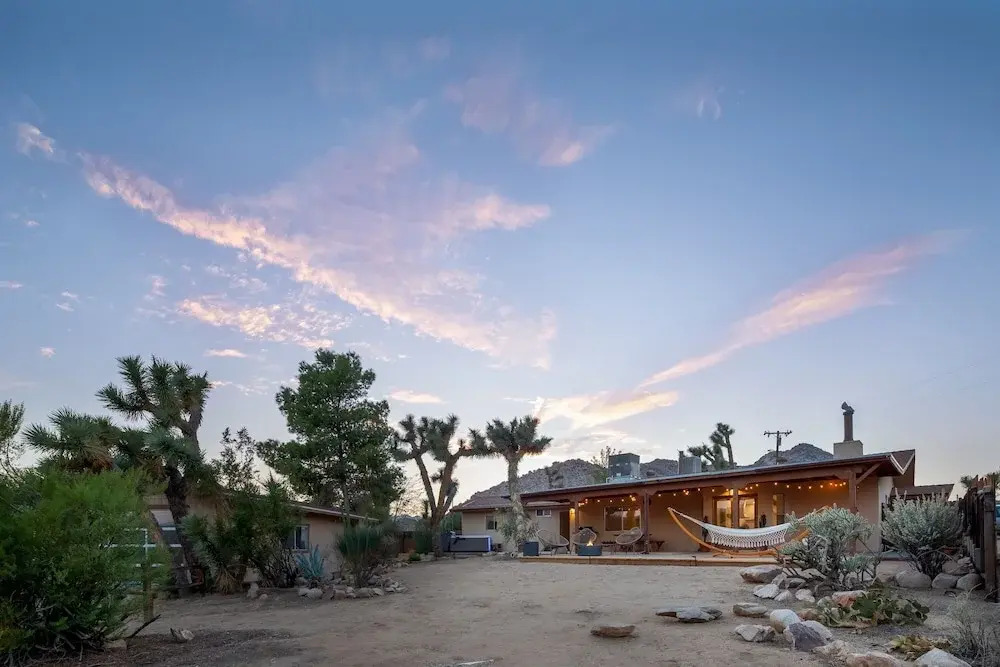 Sukha Life Retreat - Beautiful Views, Close To Jtnp W/hot Tub! 2 Bedroom Home by RedAwning