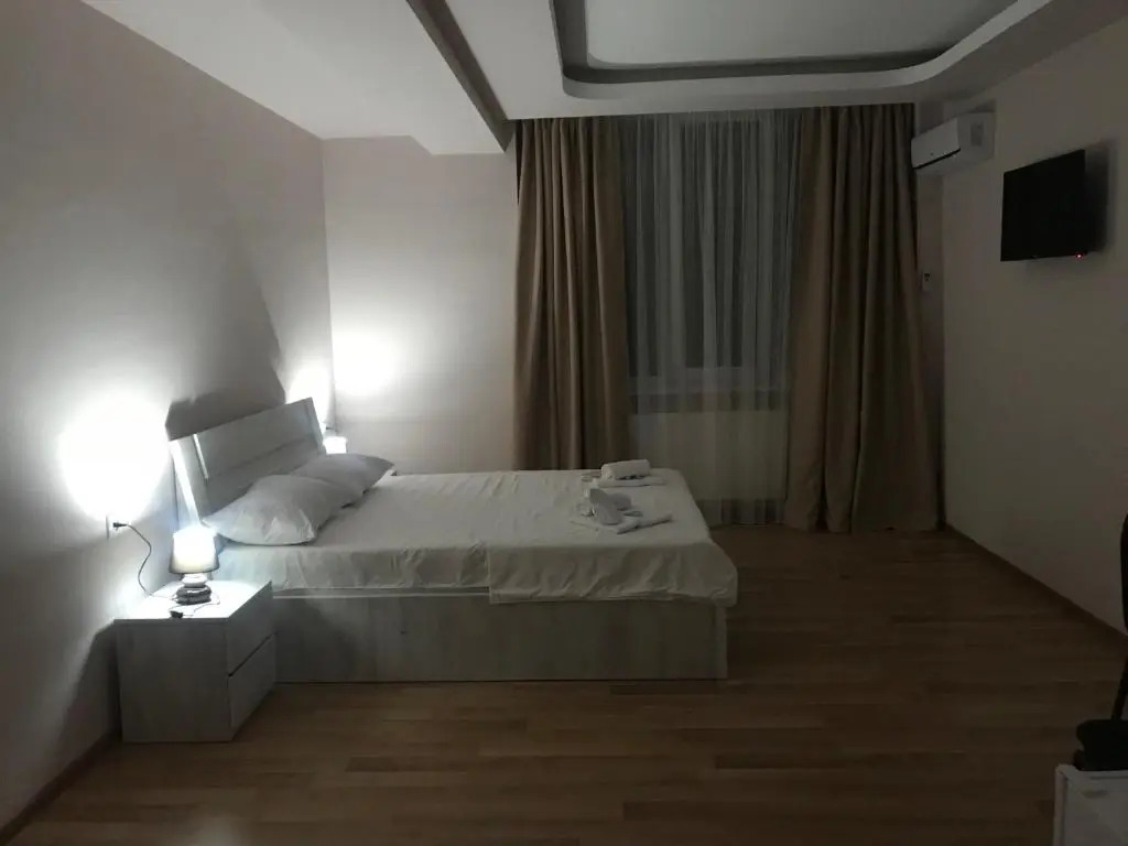 Hotel Caucasus