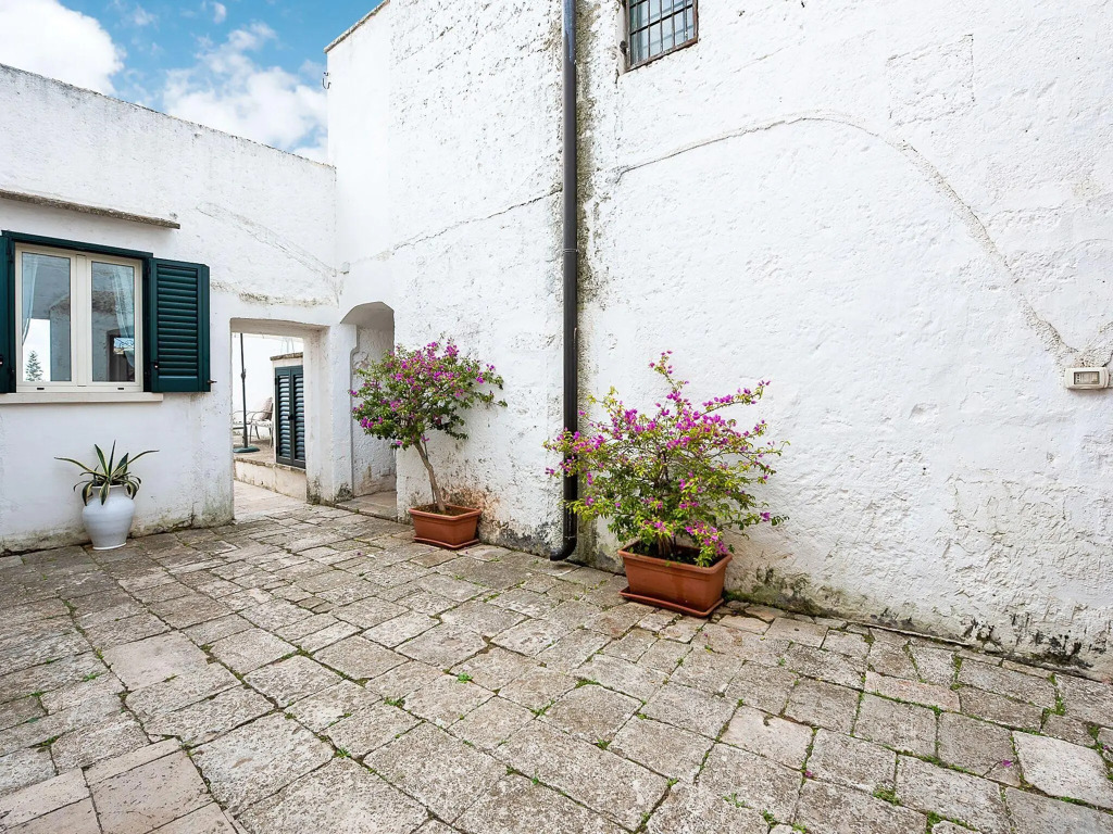 Quaint Holiday Home in Lecce Apulia near Town Center
