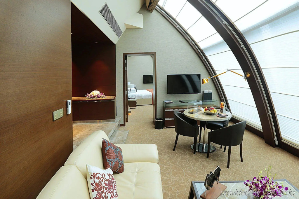 Sahara Star