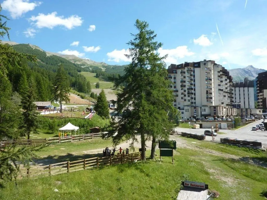 Appartement Les Orres, 2 pièces, 6 personnes - FR-1-322-276