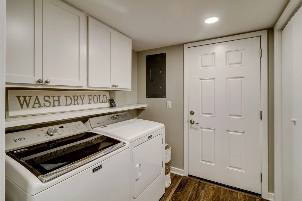 1 West Garrison