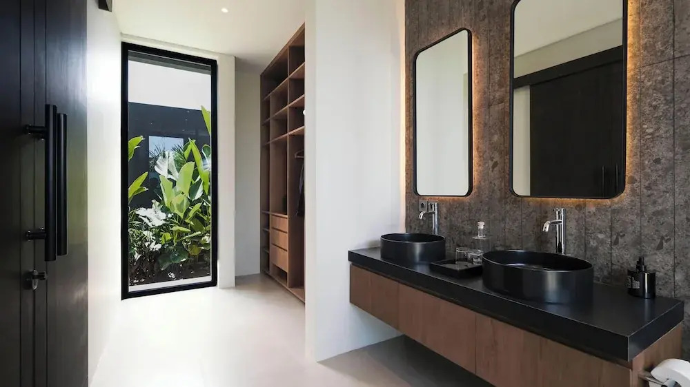 Five Palms Villa 4 by Villa Finder