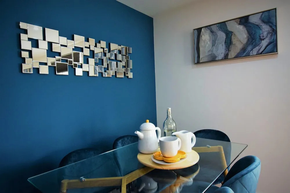 Savoy Place - yourapartment