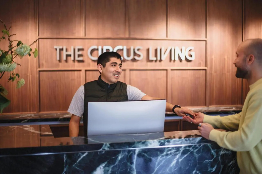 The Circus Living