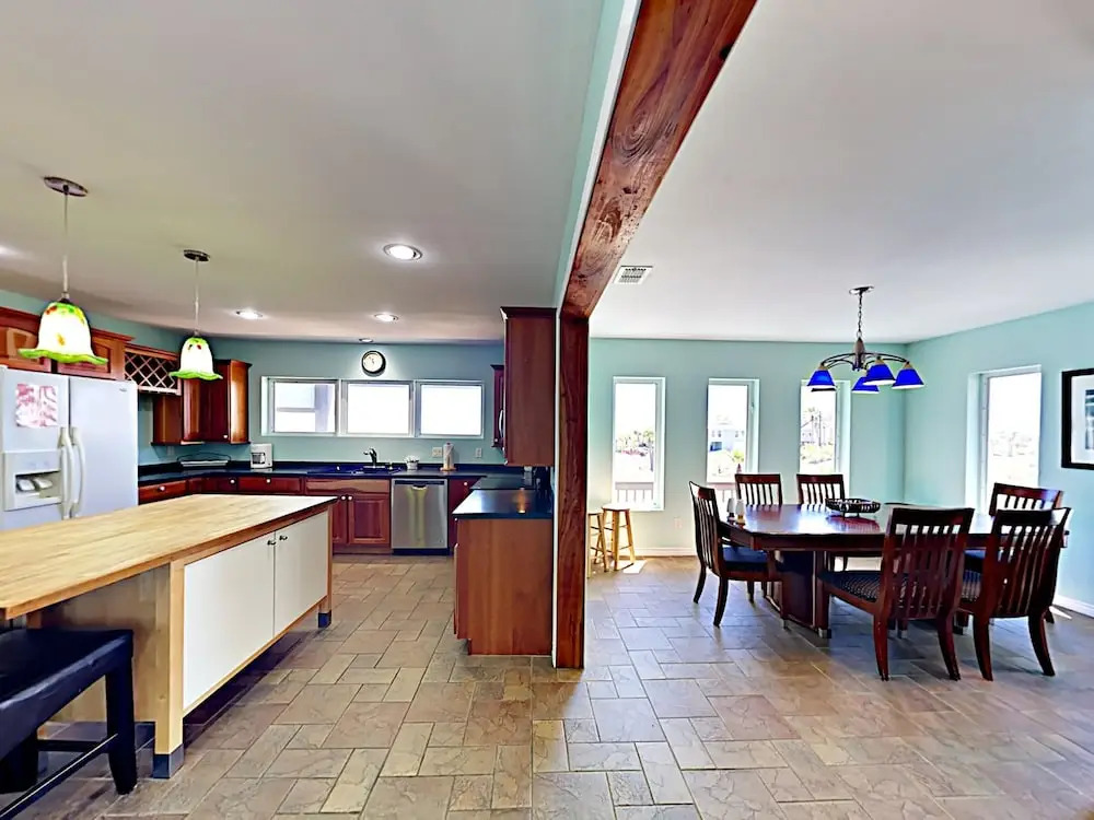 121 12Th Street - Three Bedroom Home