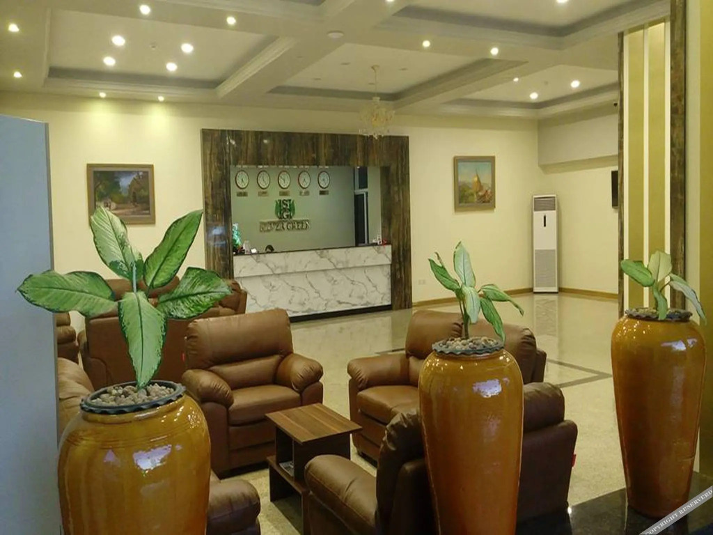 Silver Green Hotel