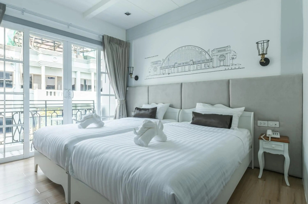 White Ivory Bed And Breakfast
