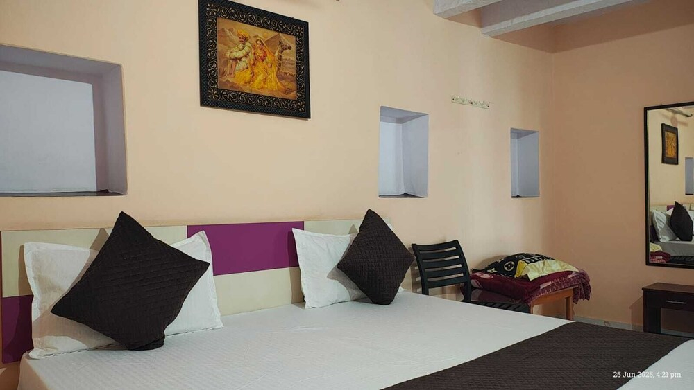 Radha Krishna Home