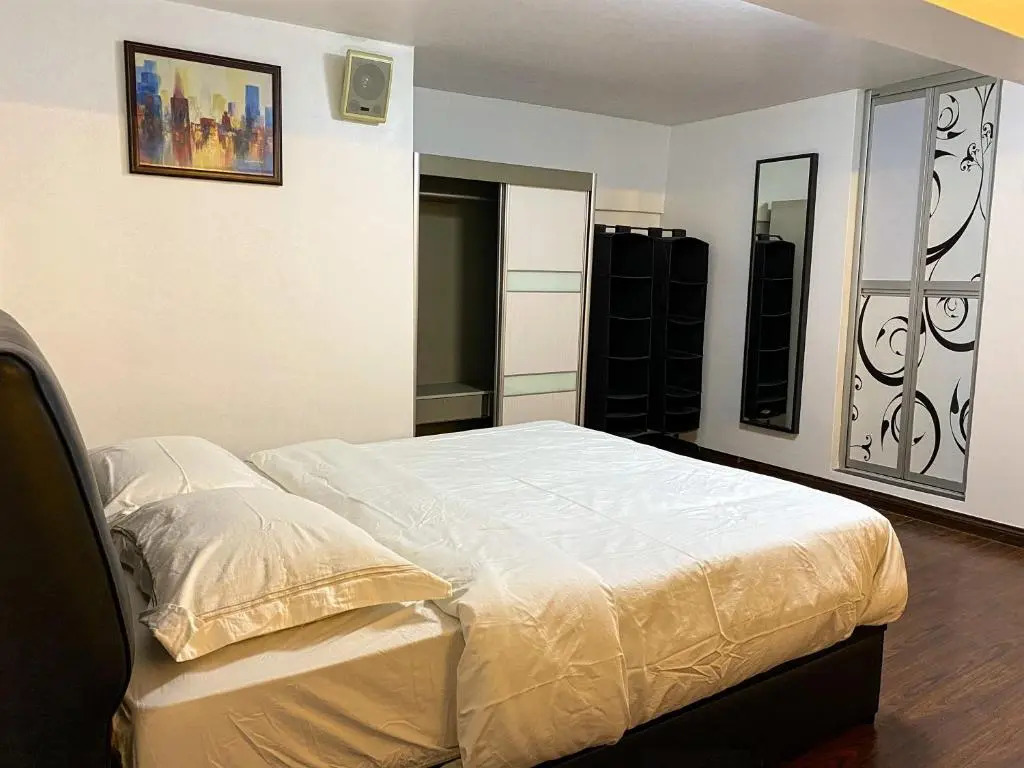 2flr Apartment at Empire Subang Jaya includes WiFi