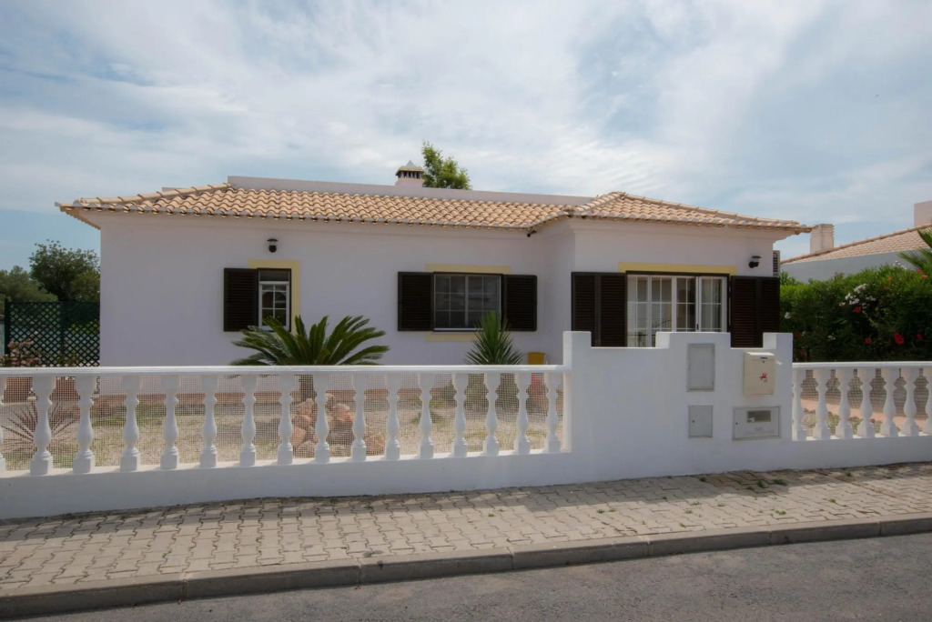 Casa Novo Horizonte by Portucasa