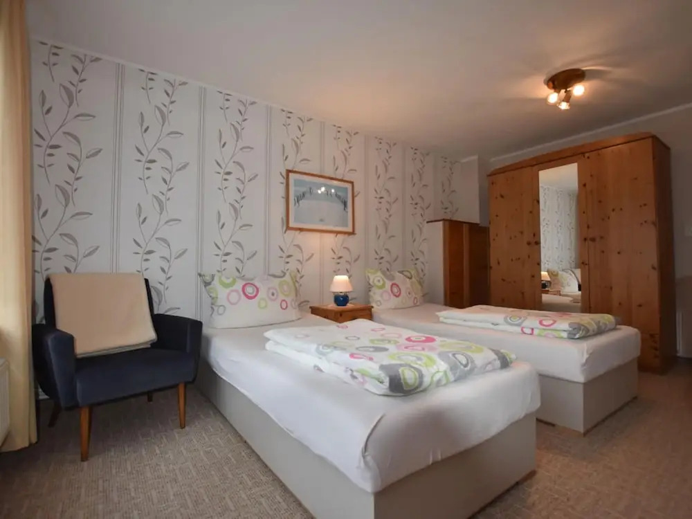 Schtsne Wohnung in Krtspelin in der Nhhe von Meer