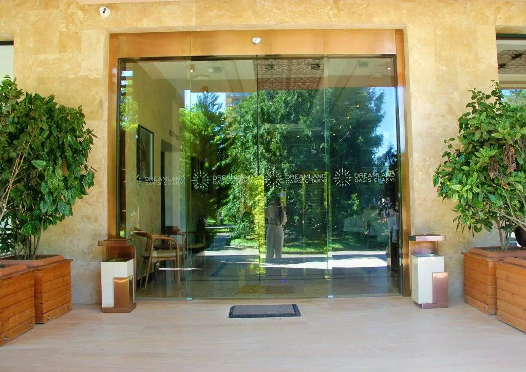 Luxury Dreamland Oasis Apartments