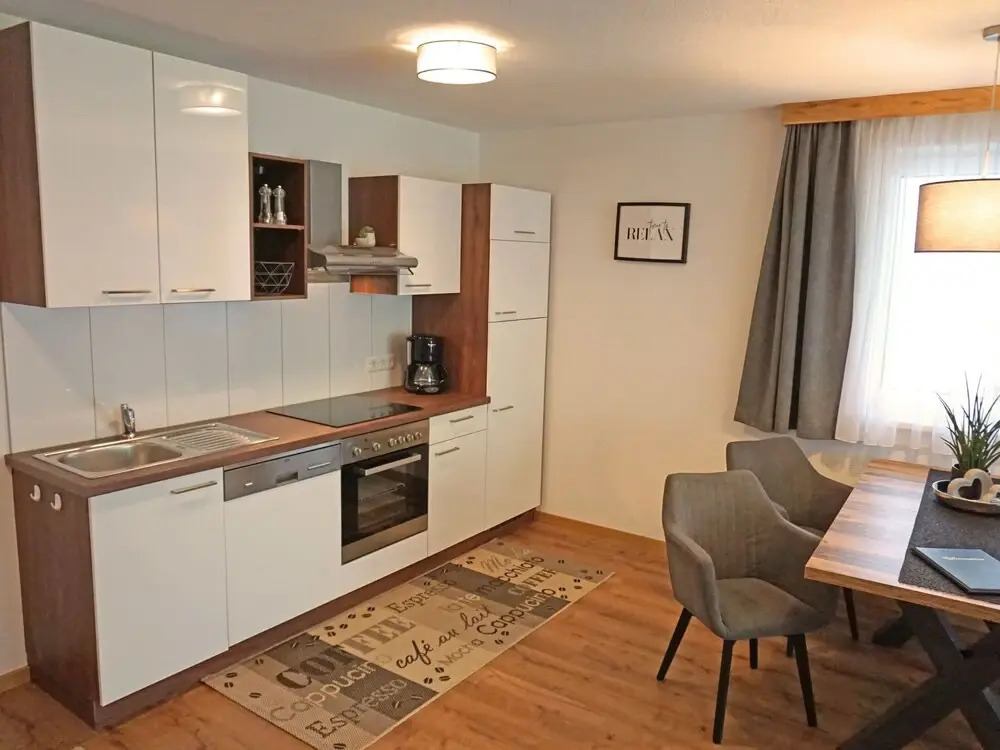 Jonas See in See With 1 Bedrooms and 1 5 Bathrooms