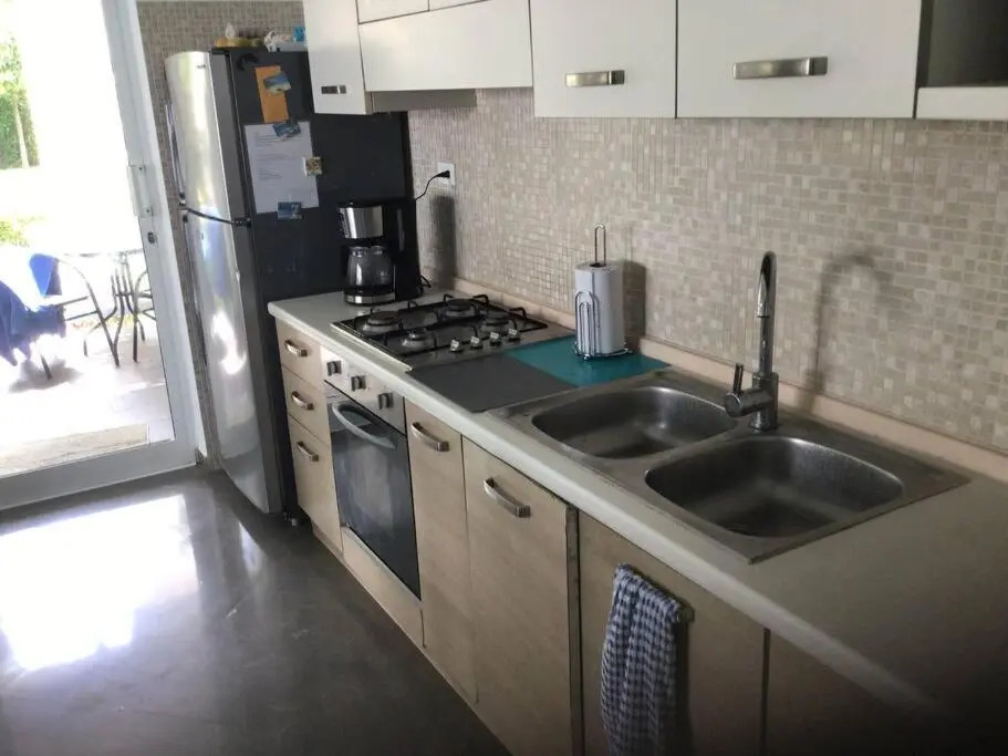 Casa Iris - Lovely 1 bdrm condo with pool; steps to the beach