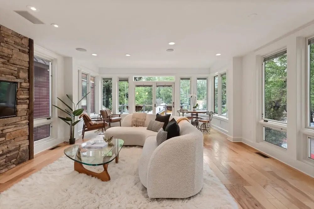 Aspen Eleve Serene 3BR Retreat With Hot Tub